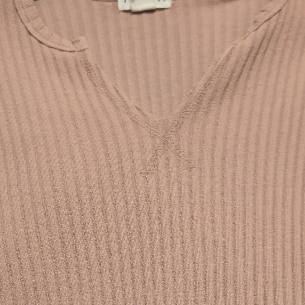 Billabong Essentials Ribbed Top EUC - Picture 3 of 5